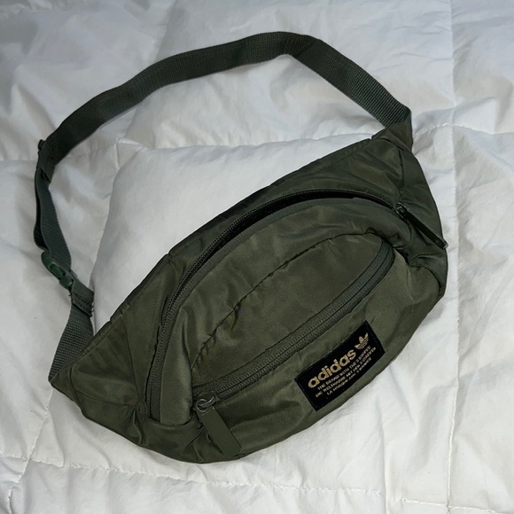 Adidas Fanny pack - Picture 1 of 1